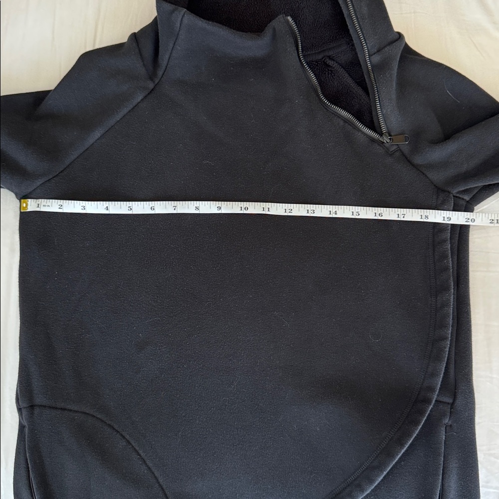 Athleta crossover mock neck sweatshirt - Picture 9 of 11